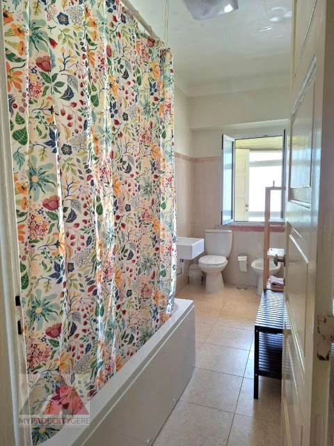 Apartamento T3 para Arrendamento em Alcantara
