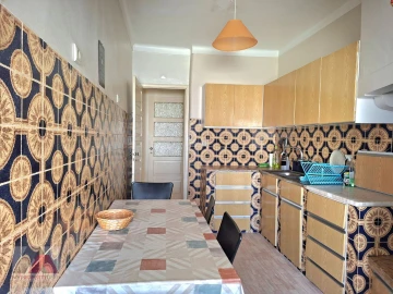 Apartamento T3 para Arrendamento em Alcantara