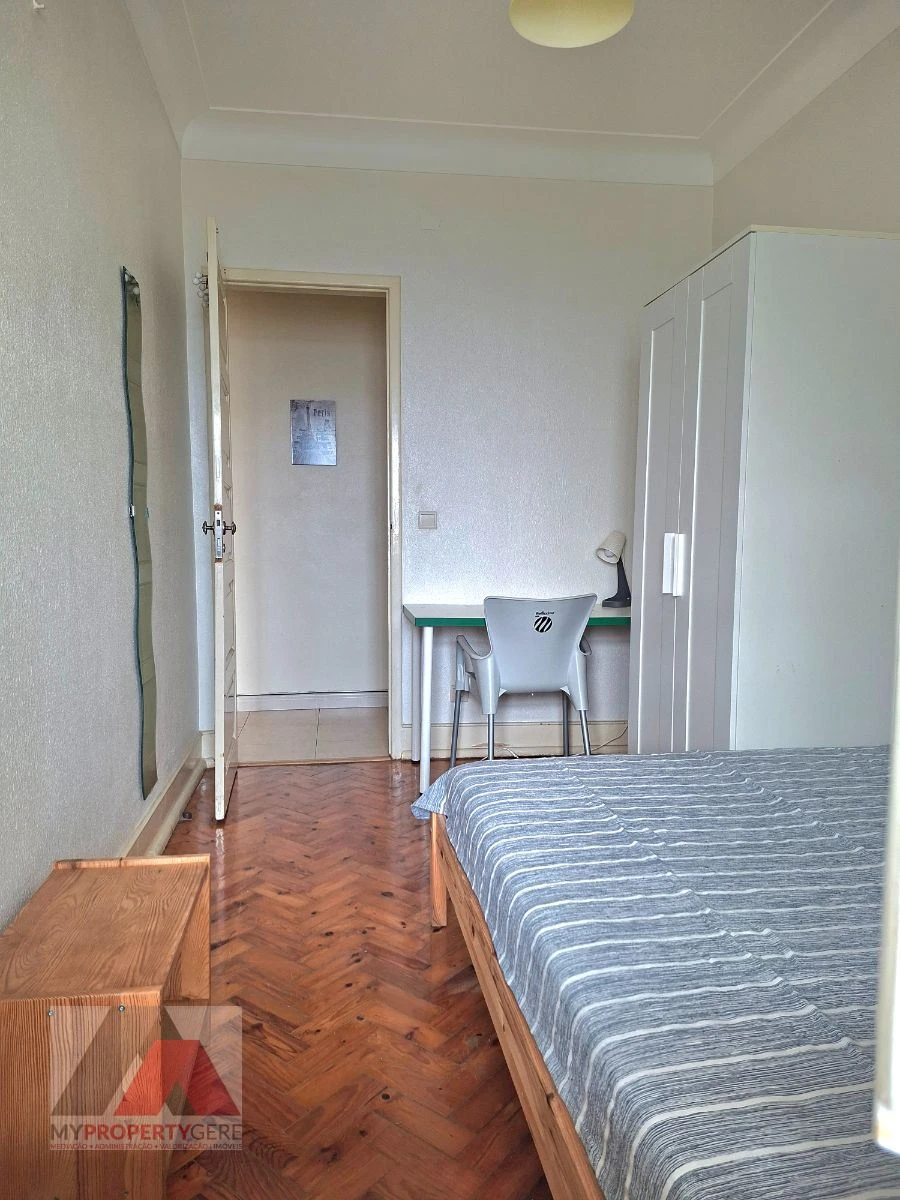 Apartamento T3 para Arrendamento em Alcantara Foto 7