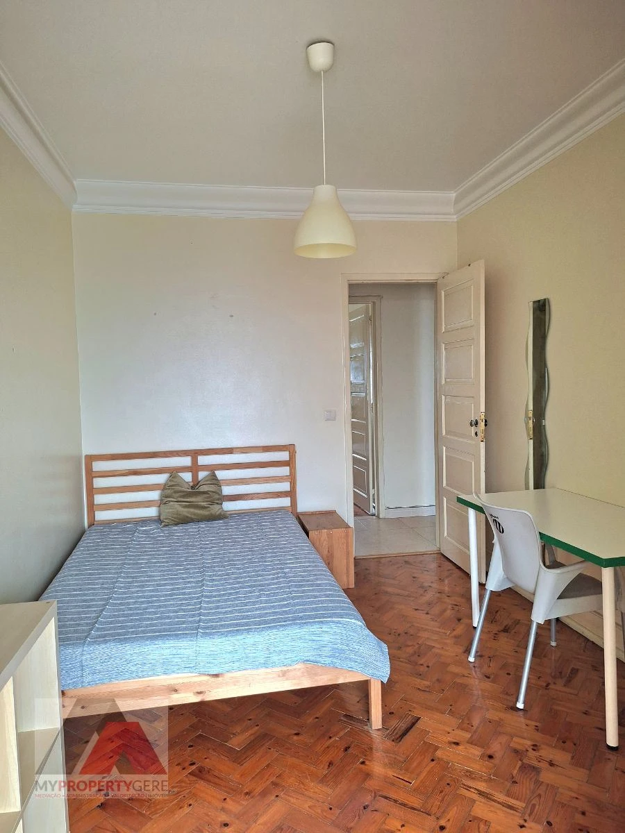 Apartamento T3 para Arrendamento em Alcantara Foto 9