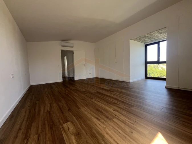 Moradia T5 para Venda em Carvalhal Foto 16
