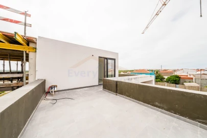 Moradia T3 para Venda em Ferrel