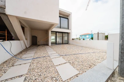 Moradia T3 para Venda em Ferrel