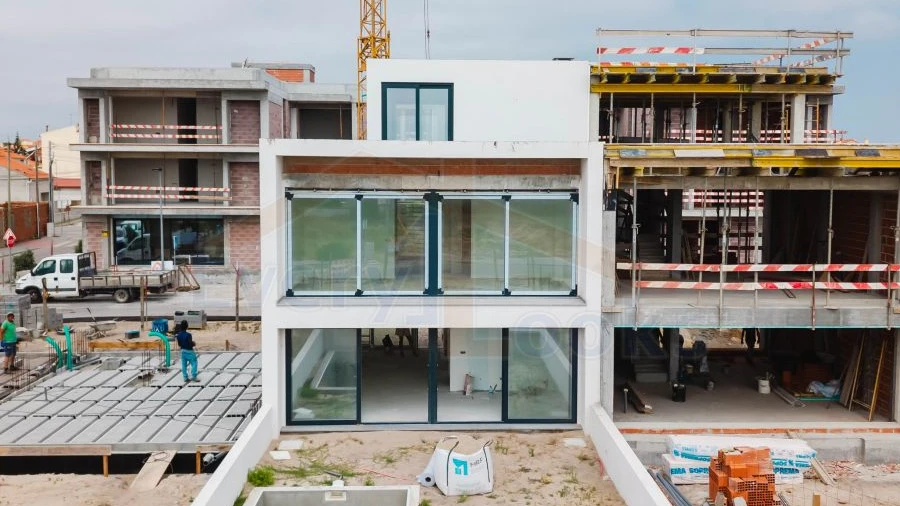Moradia T3 para Venda em Ferrel