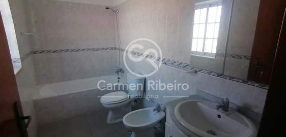 Moradia T4 para Venda em Fronteira