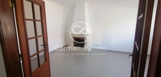 Moradia T4 para Venda em Fronteira