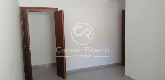 Moradia T4 para Venda em Fronteira
