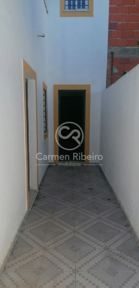 Moradia T4 para Venda em Fronteira