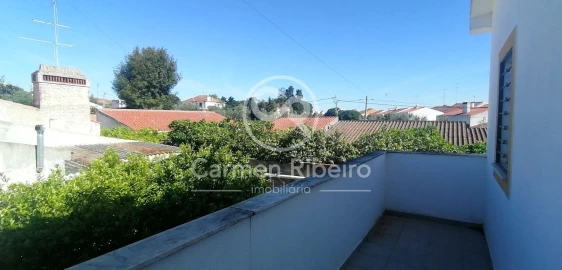 Moradia T4 para Venda em Fronteira