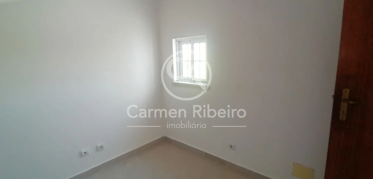 Moradia T4 para Venda em Fronteira Foto 26
