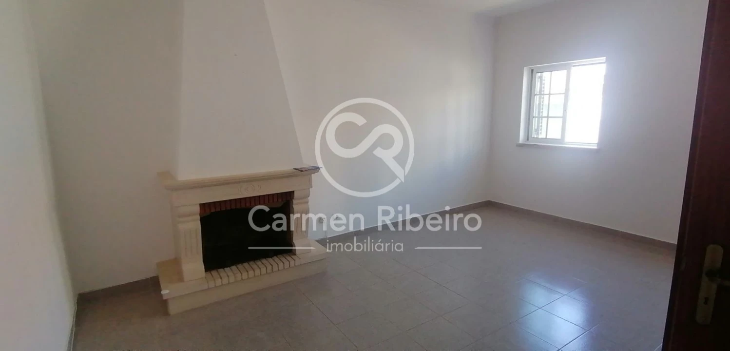Moradia T4 para Venda em Fronteira Foto 11