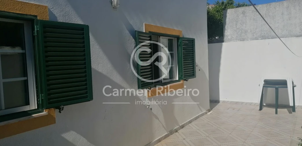 Moradia T4 para Venda em Fronteira Foto 3