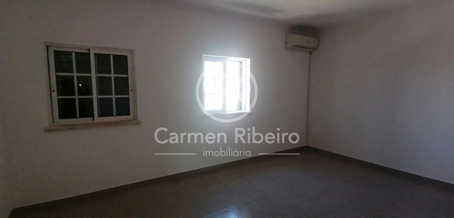 Moradia T4 para Venda em Fronteira Foto 23