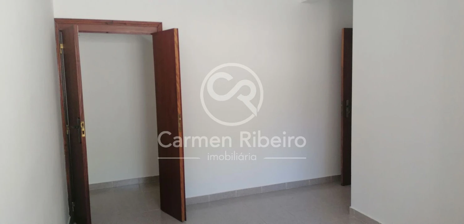 Moradia T4 para Venda em Fronteira Foto 15