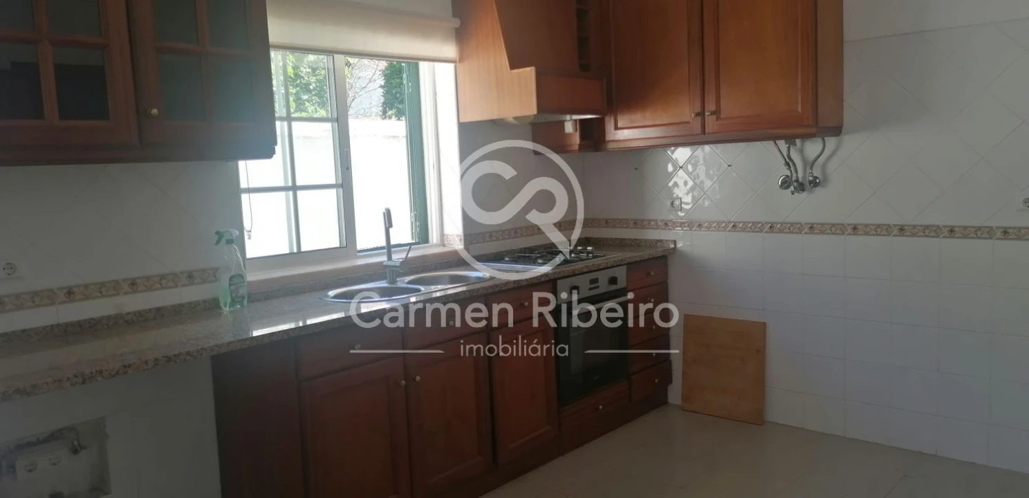 Moradia T4 para Venda em Fronteira Foto 13