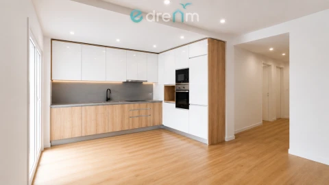 Apartamento T2 para Venda em União das Freguesias de Setúbal