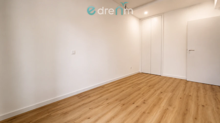 Apartamento T2 para Venda em União das Freguesias de Setúbal Foto 9
