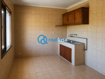 Moradia T2 para Venda em Aboadela, Sanche e Várzea