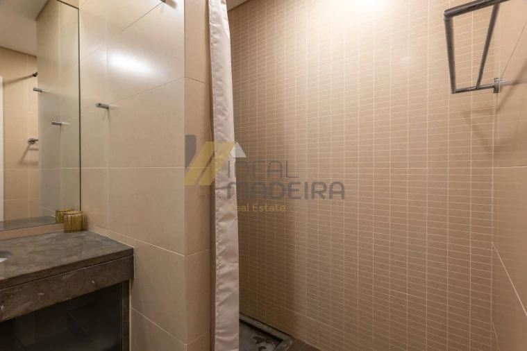 Apartamento T3 para Venda em São Martinho Foto 31