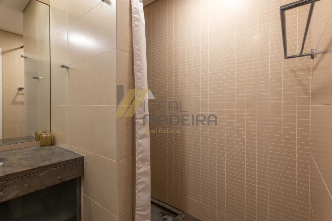Apartamento T3 para Venda em São Martinho Foto 31