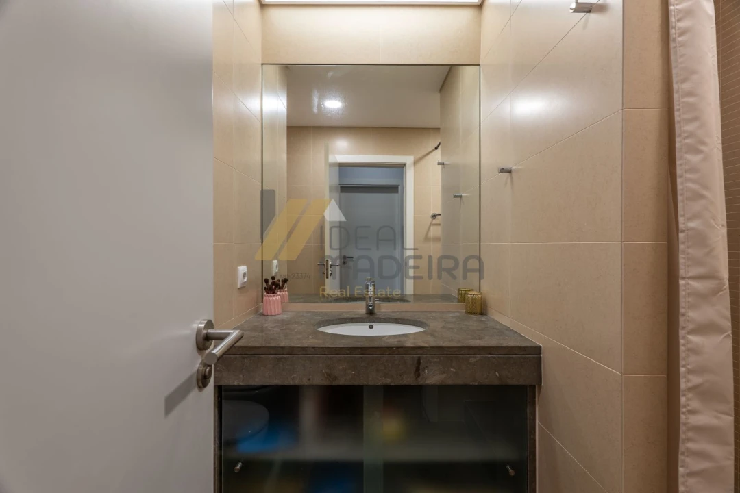 Apartamento T3 para Venda em São Martinho Foto 30