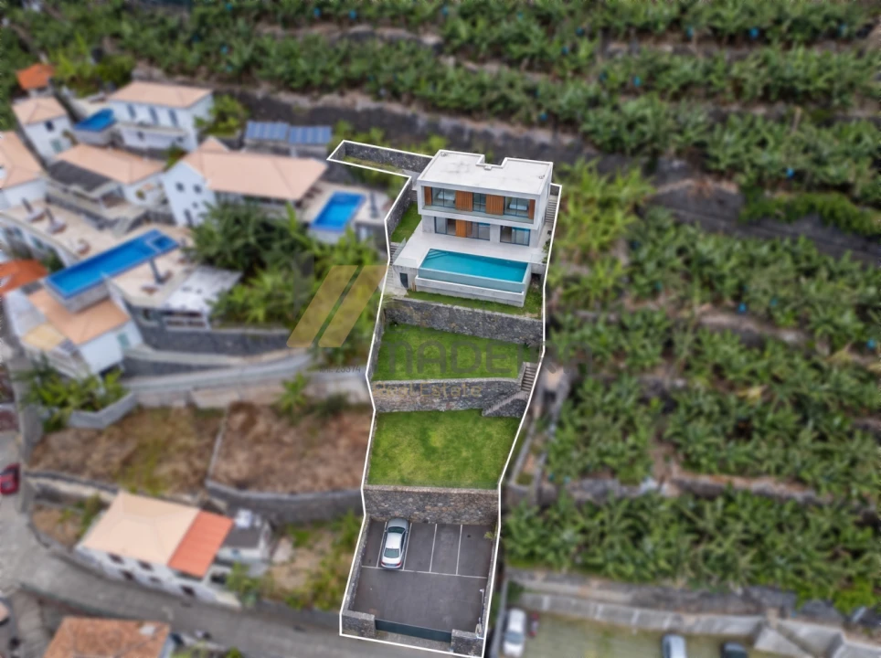 Terreno para Venda em Canhas Foto 4