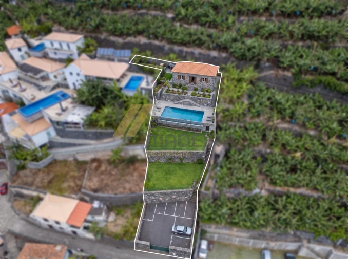 Terreno para Venda em Canhas Foto 3