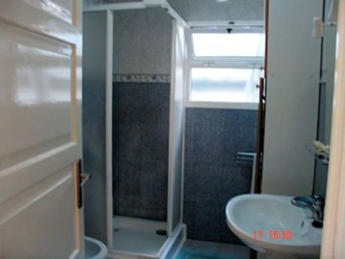 Moradia T5 para Venda em Rabo de Peixe Foto 11