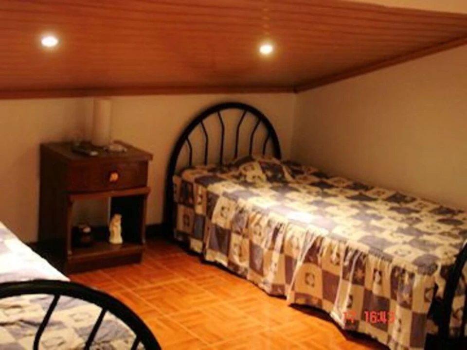 Moradia T5 para Venda em Rabo de Peixe Foto 16