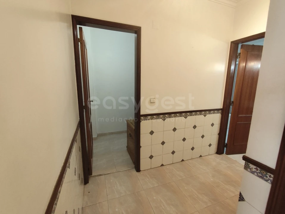 Apartamento T2 para Venda em Algueirão-Mem Martins Foto 14