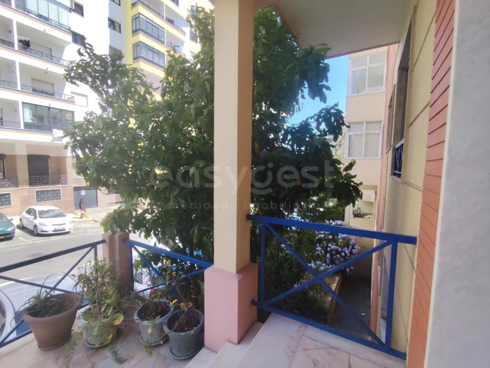 Apartamento T2 para Venda em Algueirão-Mem Martins Foto 22