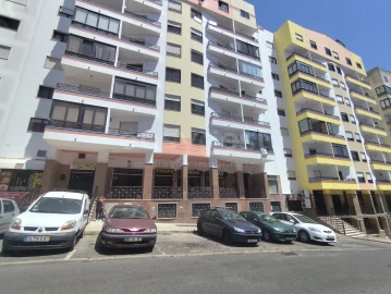 Apartamento T2 para Venda em Algueirão-Mem Martins
