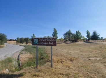 Moradia T2 para Venda em Vilarinho dos Galegos e Ventozelo