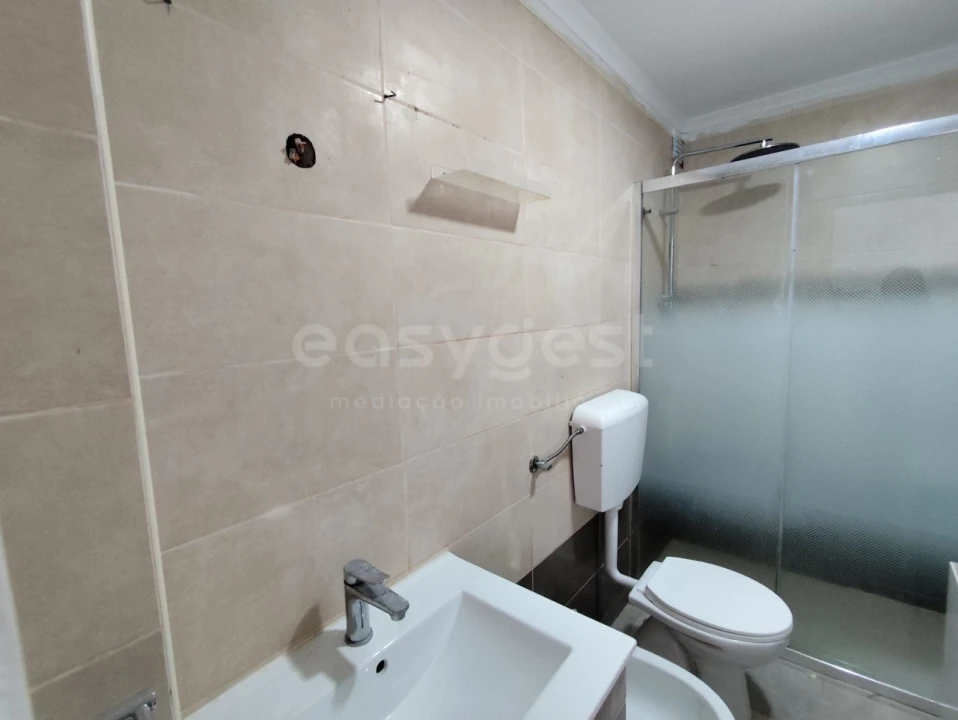 Apartamento T3 para Venda em Cacém e São Marcos Foto 5