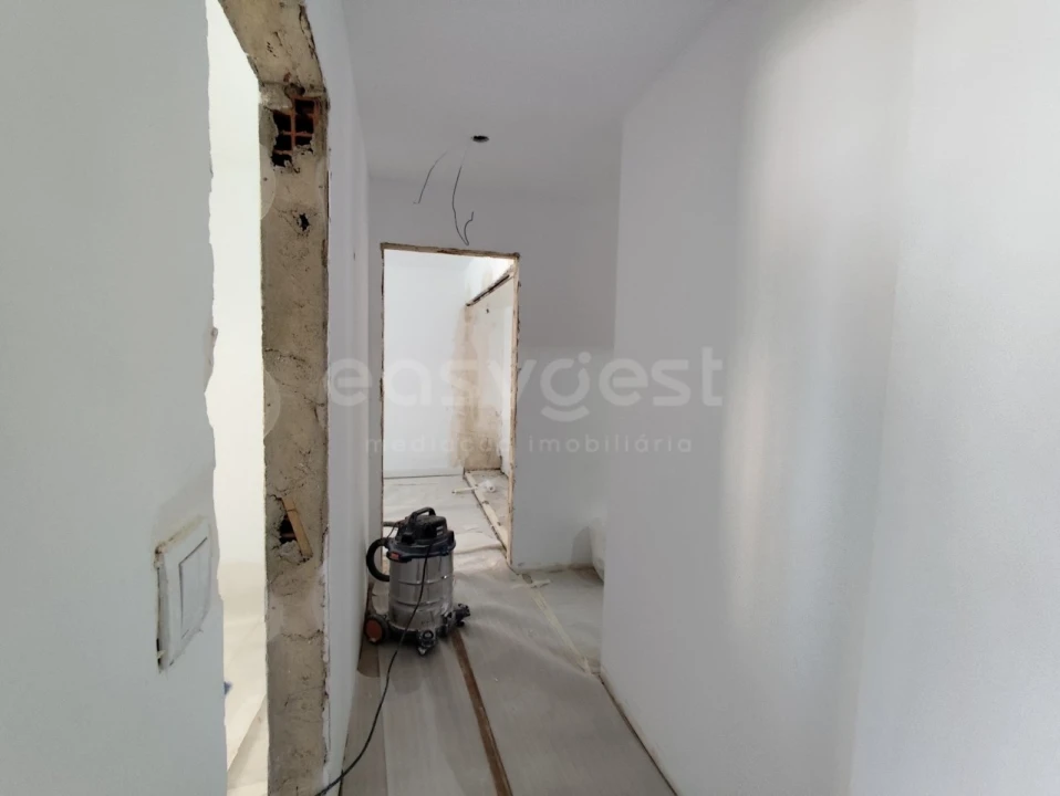 Apartamento T3 para Venda em Cacém e São Marcos Foto 12