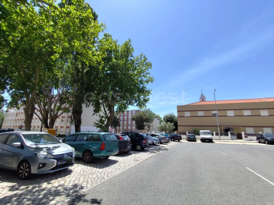 Apartamento T3 para Venda em Cacém e São Marcos Foto 22