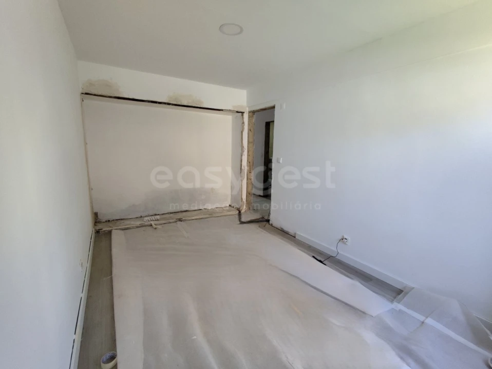 Apartamento T3 para Venda em Cacém e São Marcos Foto 24