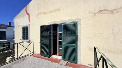 Moradia T4 para Venda em Alcabideche