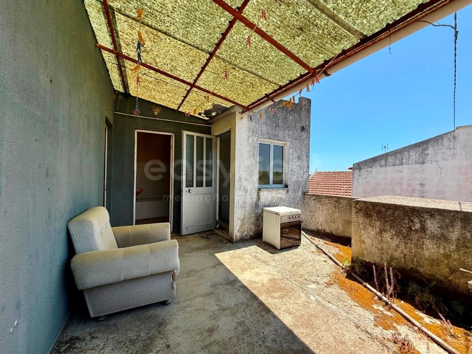 Moradia T2 para Venda em Roliça Foto 3