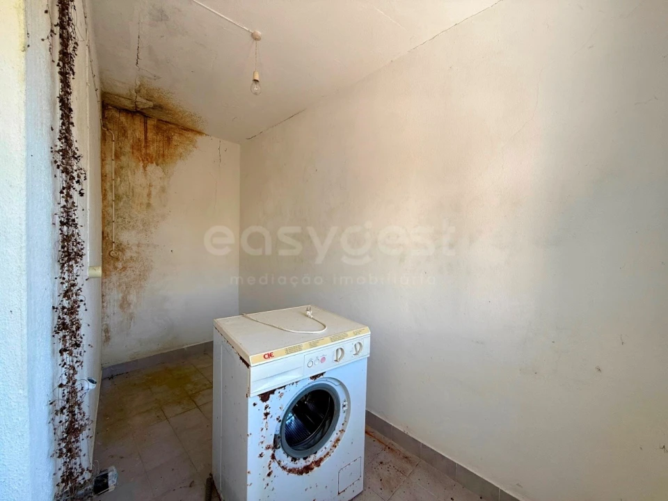Moradia T2 para Venda em Roliça Foto 5