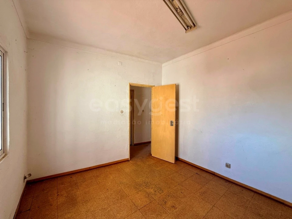 Moradia T2 para Venda em Roliça Foto 15