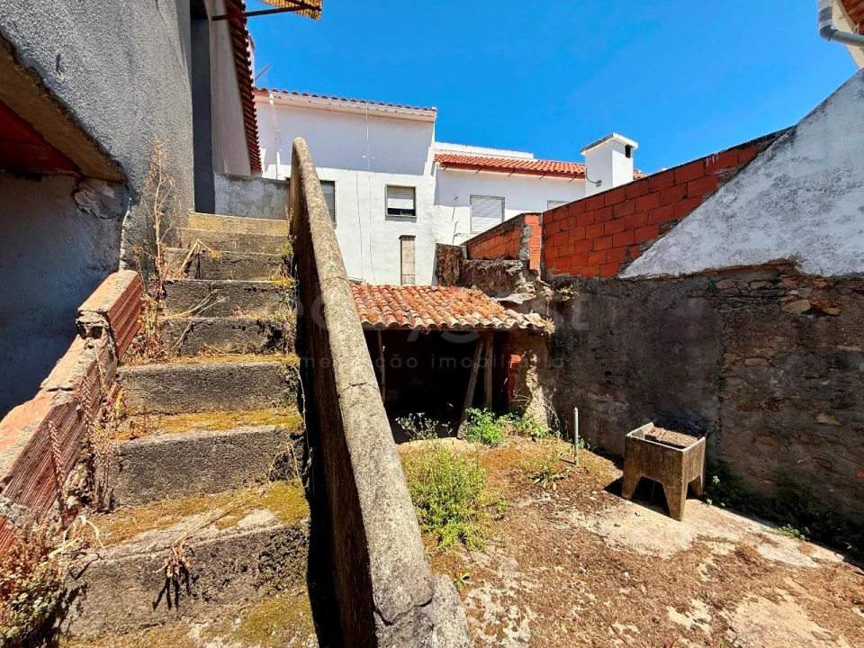 Moradia T2 para Venda em Roliça Foto 20