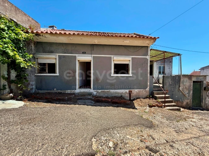 Moradia T2 para Venda em Roliça Foto 8