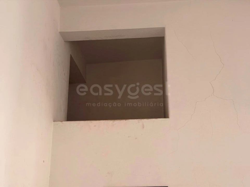 Loja para Venda em Setubal (São Sebastião) Foto 8