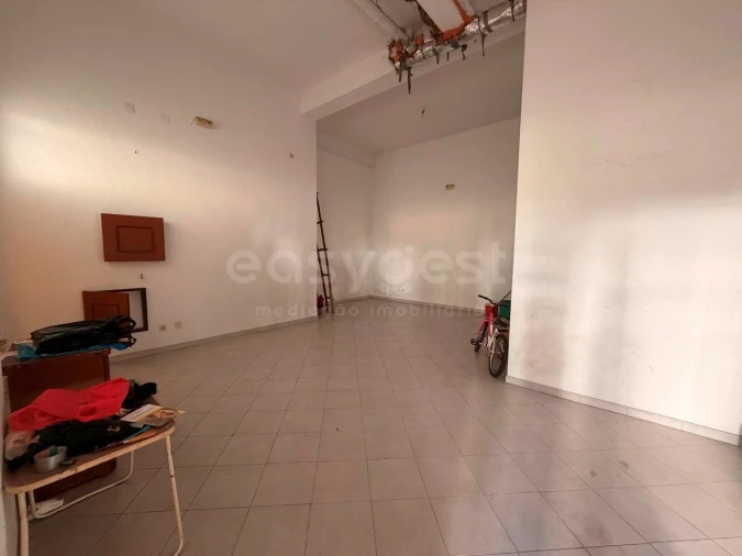 Loja para Venda em Setubal (São Sebastião) Foto 6