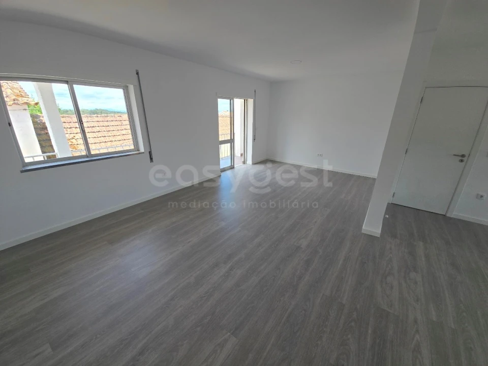 Moradia T3 para Venda em São João da Boa Vista Foto 4