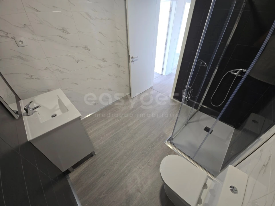 Moradia T3 para Venda em São João da Boa Vista Foto 9