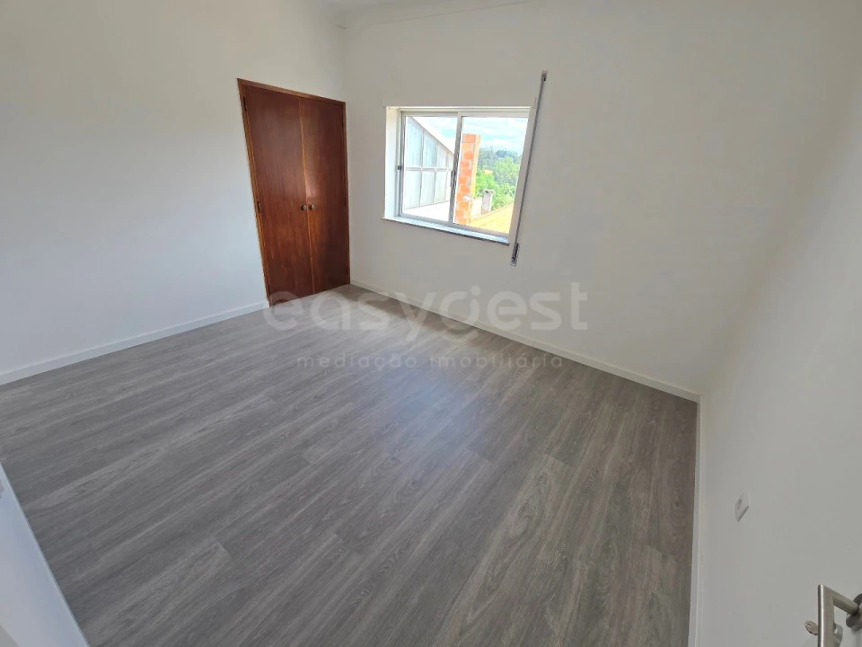 Moradia T3 para Venda em São João da Boa Vista Foto 11