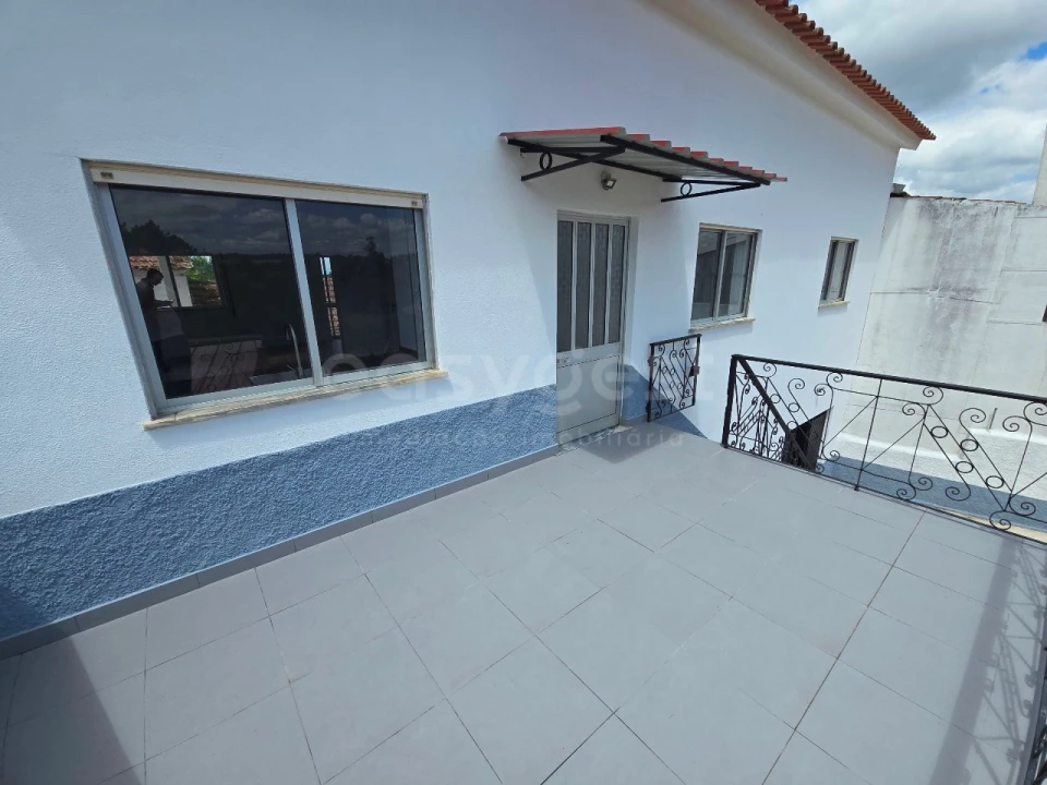Moradia T3 para Venda em São João da Boa Vista Foto 16