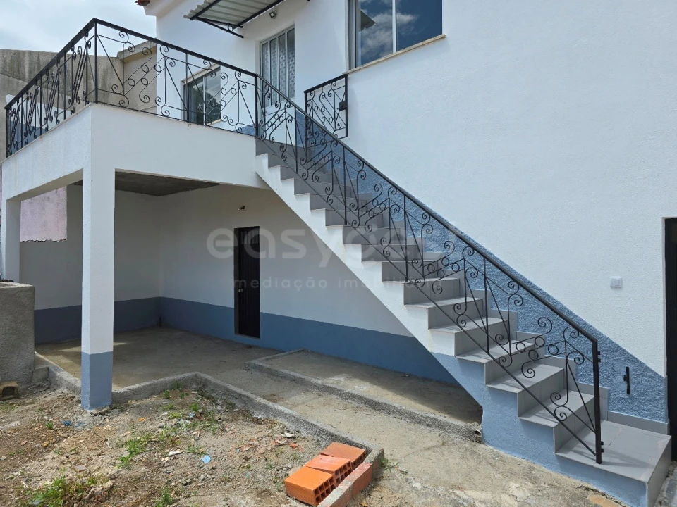 Moradia T3 para Venda em São João da Boa Vista Foto 18